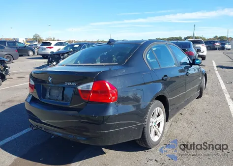2008 BMW 328I z USA, uszkodzony, nr VIN WBAVA33518KX88571